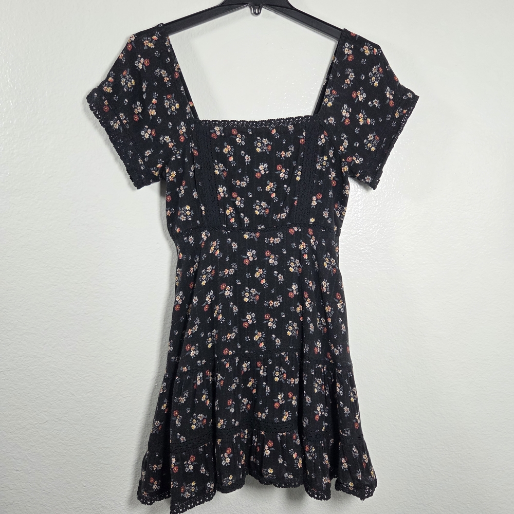 American Eagle Black Floral Smocked Mini Dress M